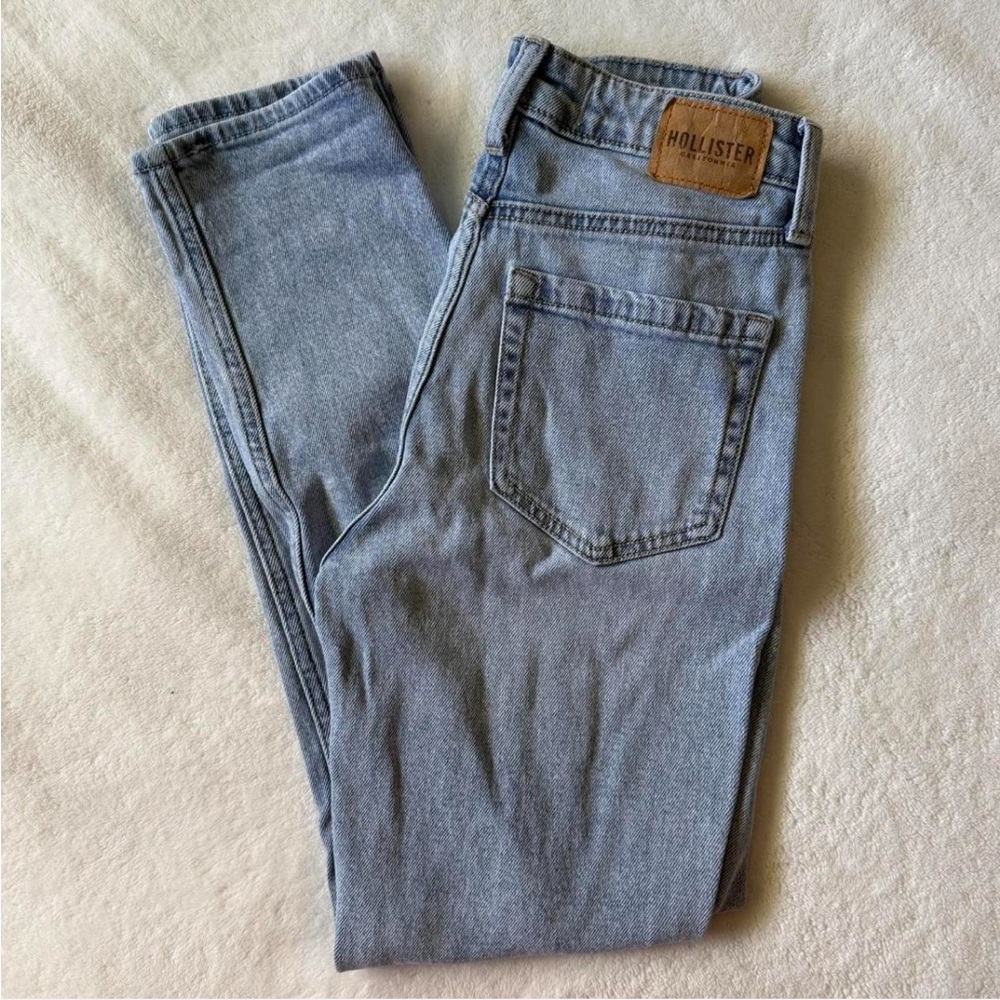 Hollister Women's Mom Jeans